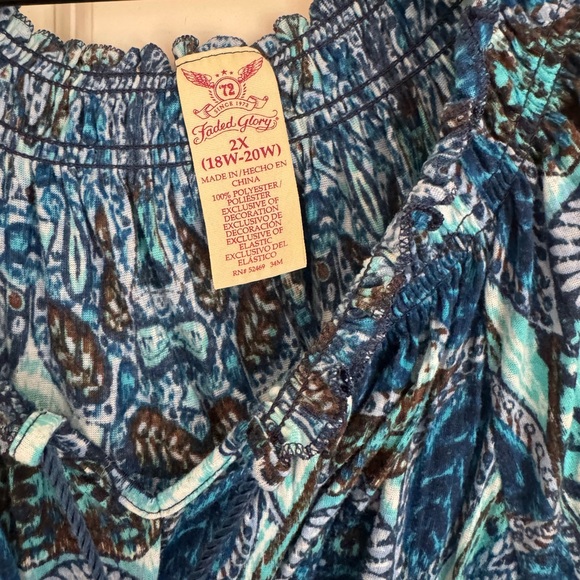 Very soft Faded Glory Blue and Black Women's Blouse. 2x - Picture 2 of 3